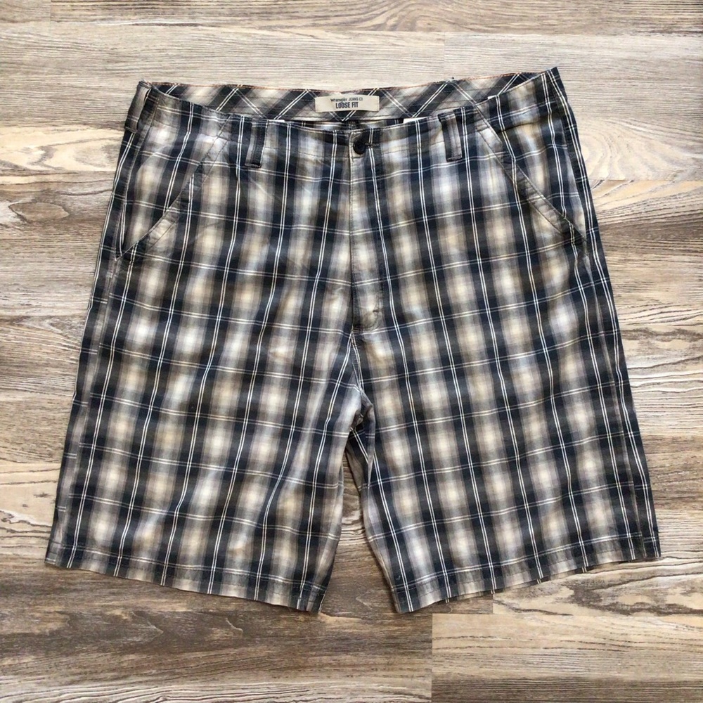 Wrangler Loose Fit Cotton Chino Twill Blue and Gray Shorts 38